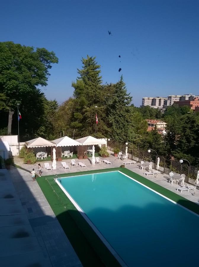 Hotel Du Parc Atri Εξωτερικό φωτογραφία